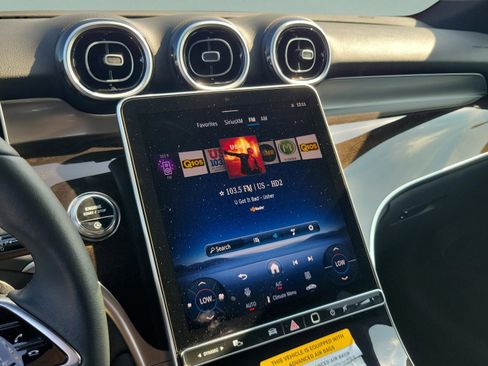 Certified 2025 Mercedes-Benz GLC 300 image 14