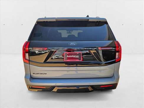 New 2025 Ford Expedition Platinum w/ Stealth Performance Package image 8