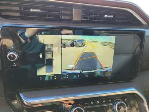 Used 2022 GMC Sierra 1500 Denali w/ Denali Reserve Package image 23