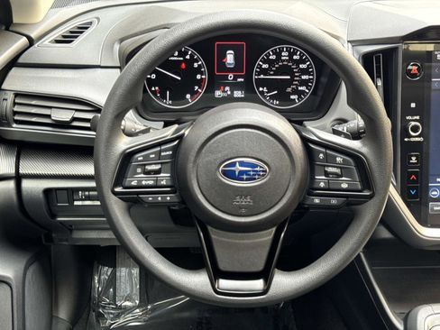 Used 2025 Subaru Crosstrek 2.0i Premium image 9