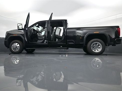 New 2026 GMC Sierra 3500 Denali w/ Denali Reserve Package image 34