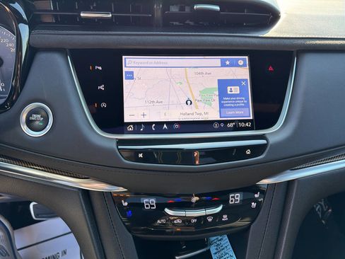 Used 2024 Cadillac XT5 Sportv w/ Platinum Package AWD/4WD image 28