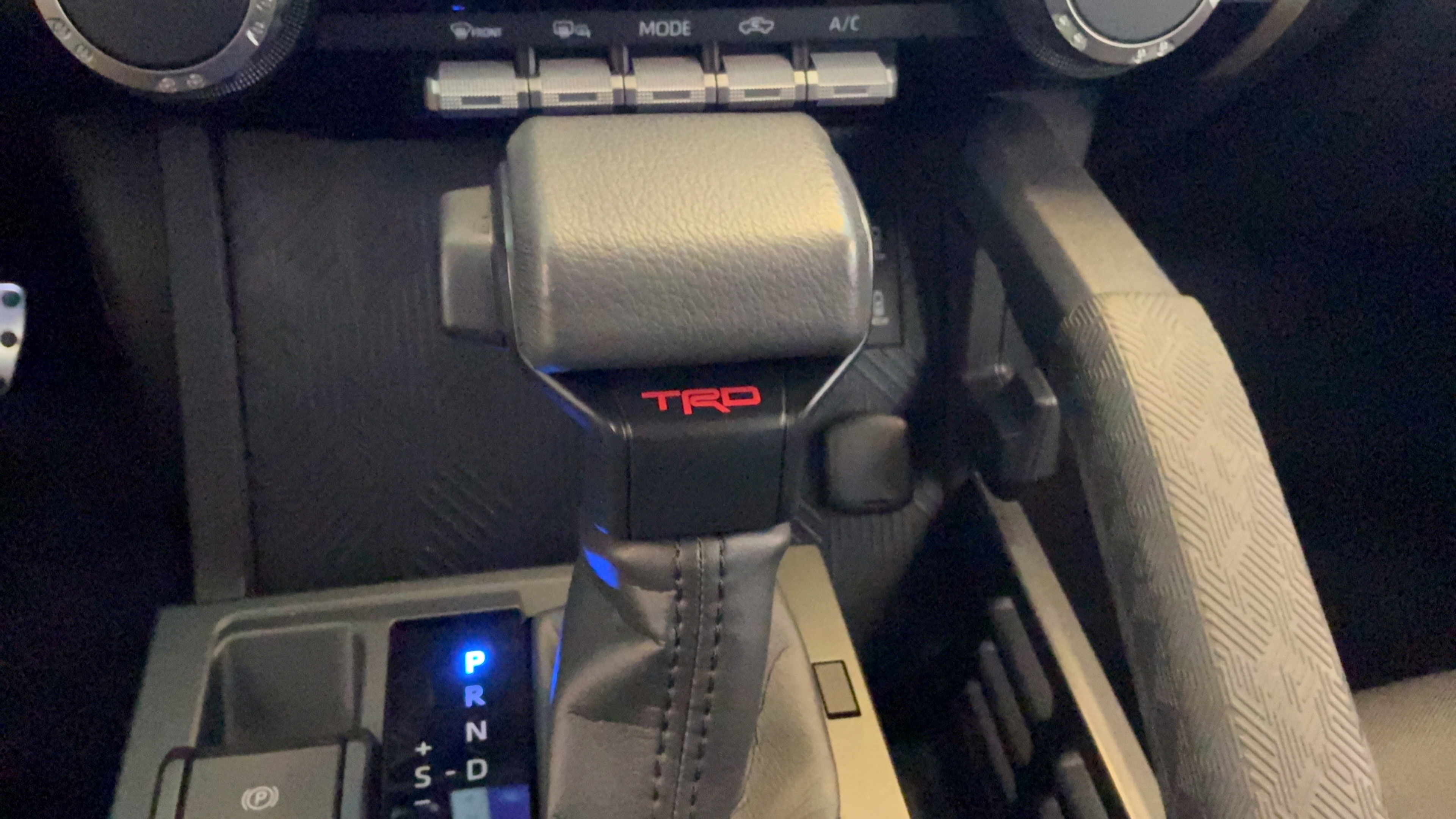 Certified 2025 Toyota Tacoma TRD Sport AWD/4WD image 14