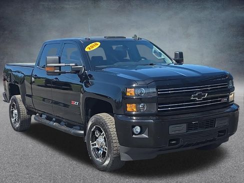 Used 2018 Chevrolet Silverado 2500 LTZ w/ Midnight Edition AWD/4WD image 9