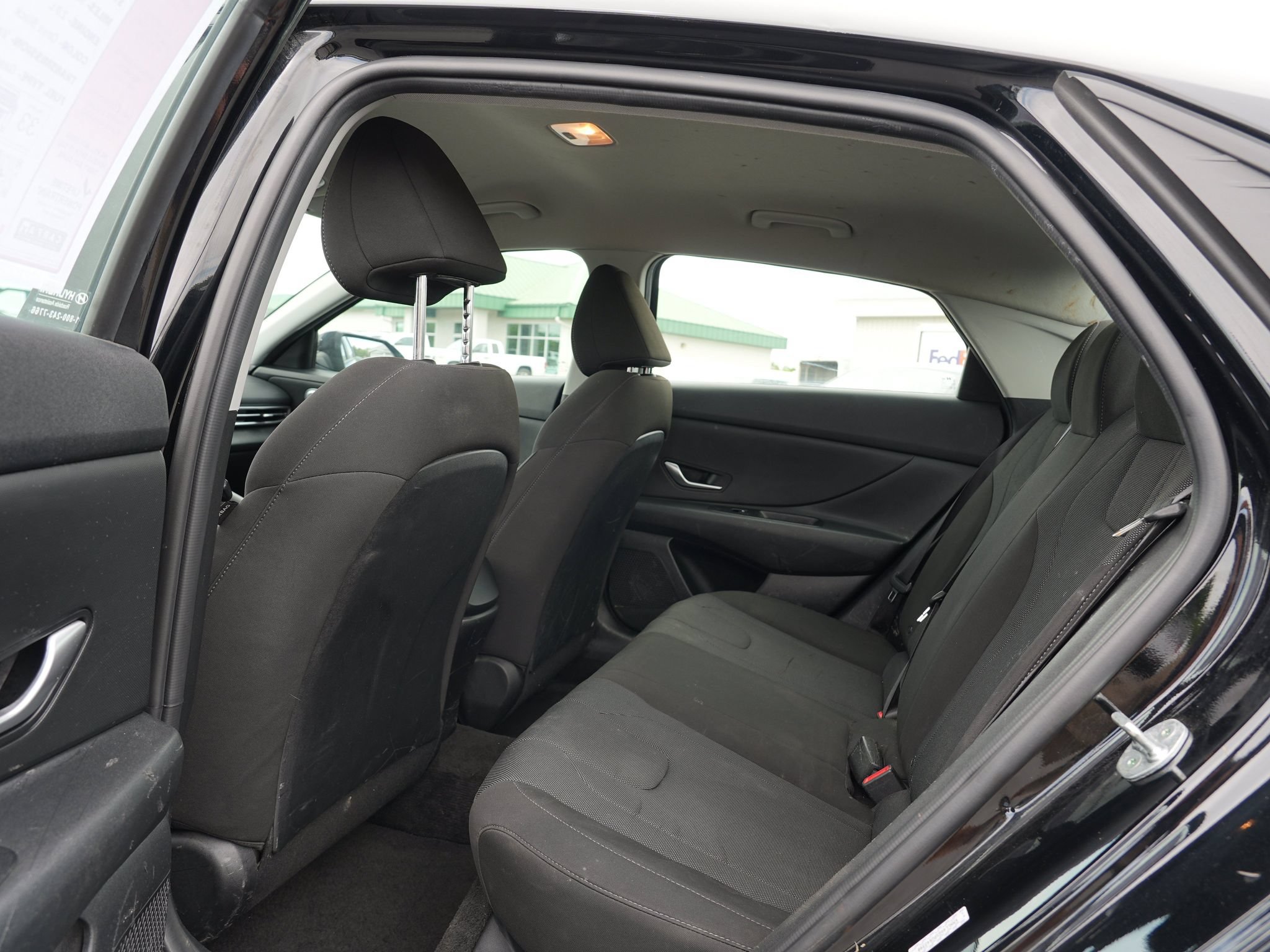 Used 2023 Hyundai Elantra SE FWD image 19