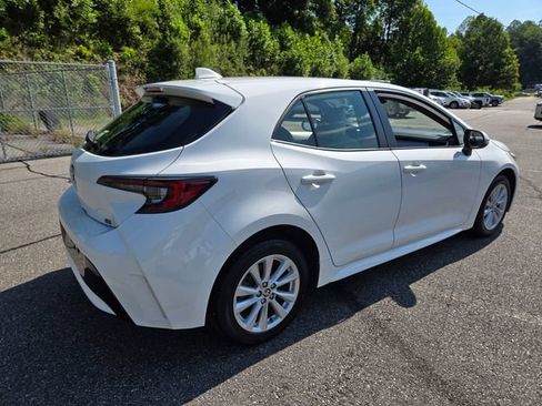 Used 2025 Toyota Corolla SE FWD image 8