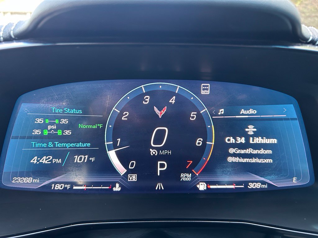 Used 2021 Chevrolet Corvette Stingray Preferred Cpe w/ Battery Protection Package RWD image 36