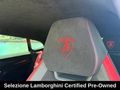Used 2023 Lamborghini Urus Performante AWD/4WD image 28
