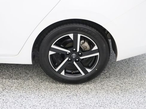 Used 2024 Nissan Sentra SV FWD image 10
