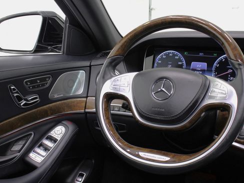 Used 2015 Mercedes-Benz S 550 Sedan image 56