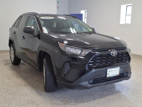 Used 2019 Toyota RAV4 LE w/ All Weather Liner Package AWD/4WD image 3