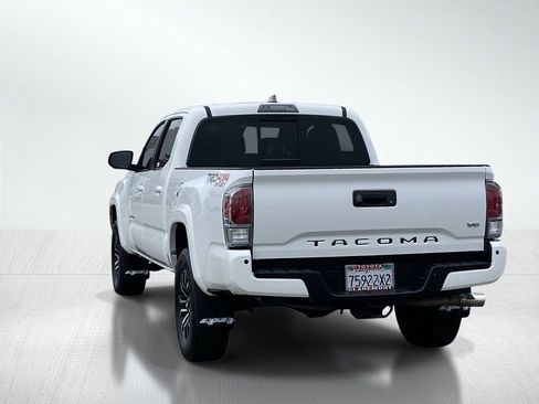 Certified 2020 Toyota Tacoma TRD Sport w/ Technology Package AWD/4WD image 6