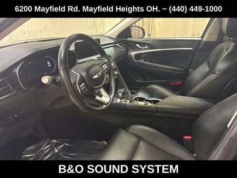 Used 2025 Genesis G70 2.5T image 12