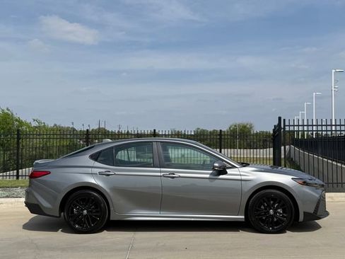Used 2026 Toyota Camry SE w/ Convenience Package AWD/4WD image 6