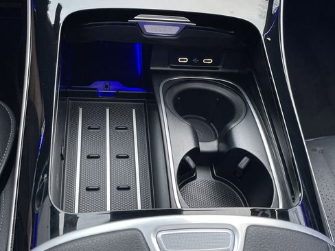 Certified 2022 Mercedes-Benz S 500 4MATIC w/ AMG Line Package image 33