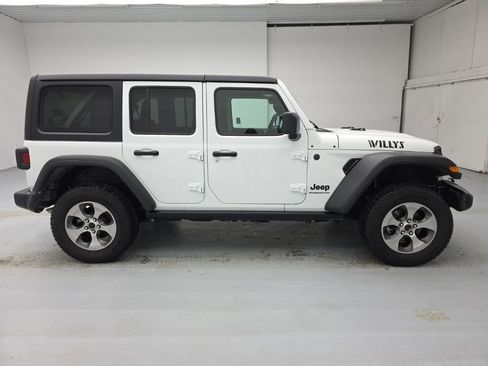 Used 2024 Jeep Wrangler Willys image 13