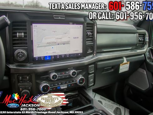 New 2026 Ford F250 Lariat w/ Black Appearance Package image 41