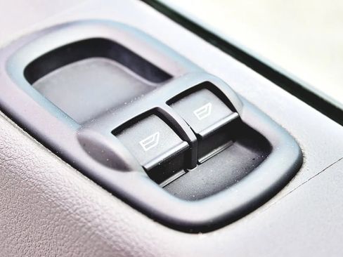 Used 2020 Ford Transit 350 XLT image 13