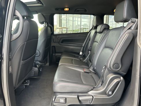 Used 2025 Honda Odyssey Sport-L image 19