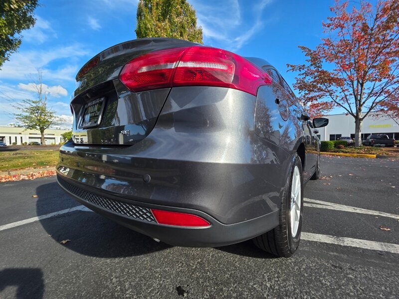 Used 2018 Ford Focus SE w/ Cold Weather Package FWD image 12
