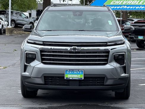 Used 2026 Chevrolet Traverse LT w/ Driver Confidence Package AWD/4WD image 8