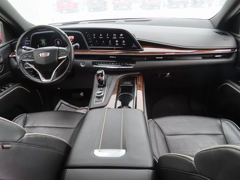 Used 2021 Cadillac Escalade ESV Premium Luxury w/ Driver Assist Tech Package image 28
