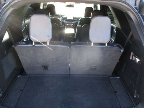 Used 2020 Ford Explorer Limited w/ Class III Trailer Tow Package image 4