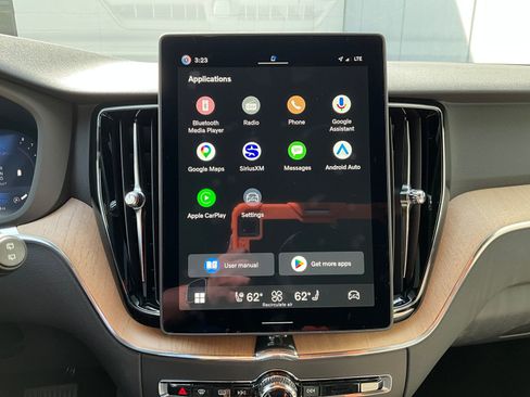 New 2026 Volvo XC60 B5 Plus w/ Climate Package AWD/4WD image 18