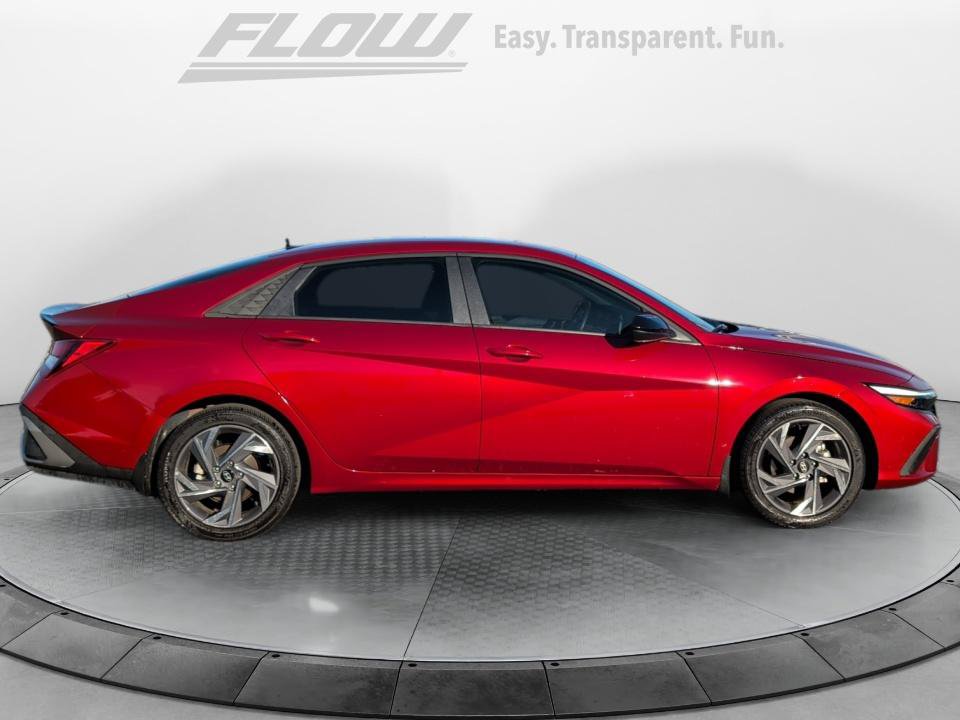 Certified 2025 Hyundai Elantra Sport FWD image 8