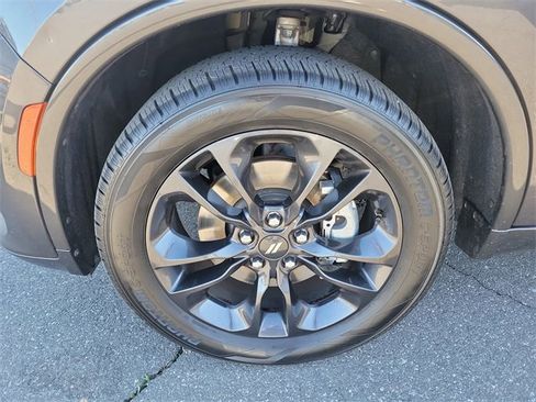 Used 2021 Dodge Durango SXT image 31