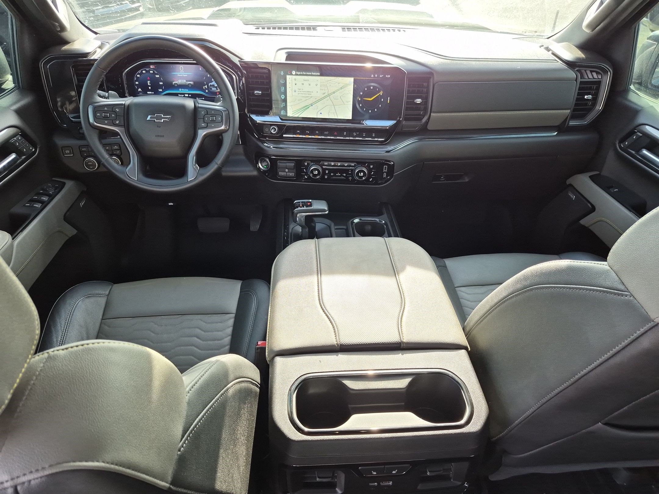Used 2025 Chevrolet Silverado 1500 ZR2 w/ Technology Package AWD/4WD image 29