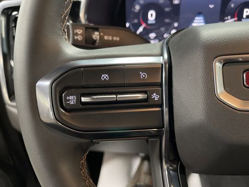 Used 2024 GMC Canyon AT4 w/ Technology Package image 20