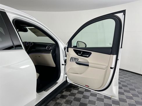 New 2026 Mercedes-Benz GLC 300 4MATIC image 27