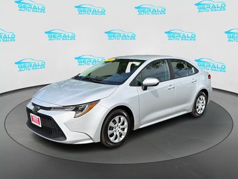 Used 2022 Toyota Corolla LE FWD image 1