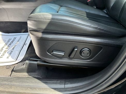 Used 2021 Kia Sorento S w/ Panoramic Sunroof Package FWD image 9