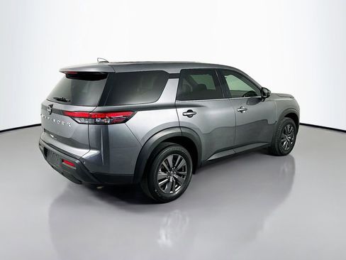 Used 2022 Nissan Pathfinder S FWD image 7