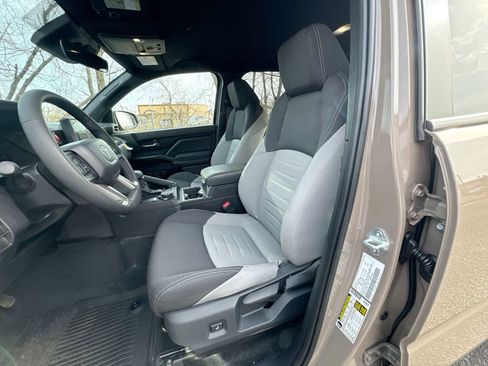 Used 2026 Toyota Tacoma TRD Off-Road image 21