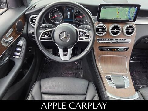Used 2022 Mercedes-Benz GLC 300 GLC 300 w/ Premium Package Lite image 9