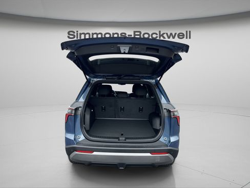 New 2026 Chevrolet Equinox LT image 13