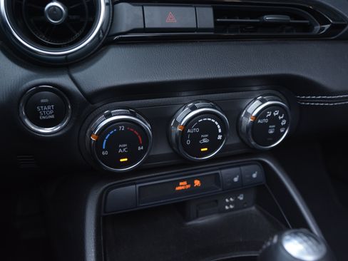 Certified 2021 MAZDA MX-5 Miata Grand Touring RWD image 22