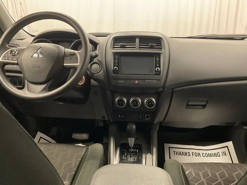 Used 2024 Mitsubishi Outlander Sport ES AWD/4WD image 2