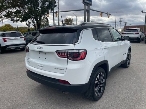 Used 2022 Jeep Compass Limited image 3