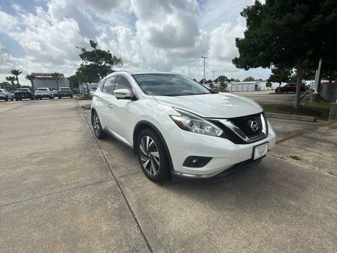 Used 2017 Nissan Murano Platinum w/ Platinum Technology Package FWD image 3