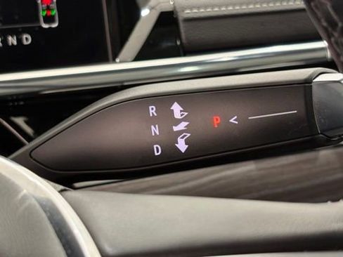 Used 2025 GMC Sierra EV Denali image 40