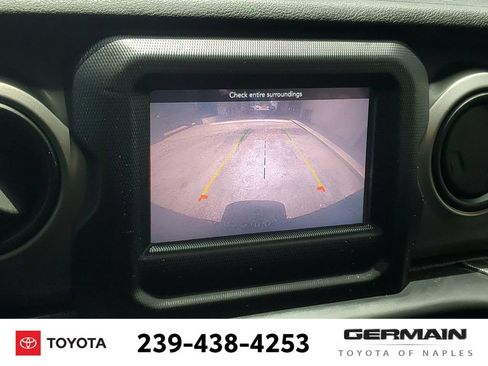 Used 2020 Jeep Wrangler Sport AWD/4WD image 27