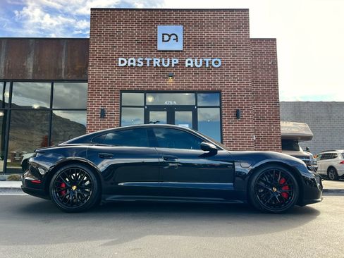 Used 2021 Porsche Taycan Turbo S image 7