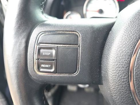 Used 2014 Jeep Wrangler Unlimited Sahara AWD/4WD image 13