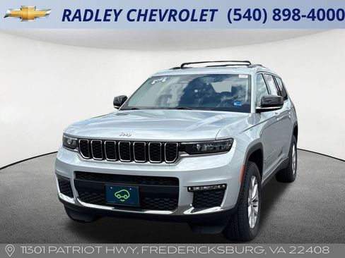 Used 2022 Jeep Grand Cherokee L Limited AWD/4WD image 1