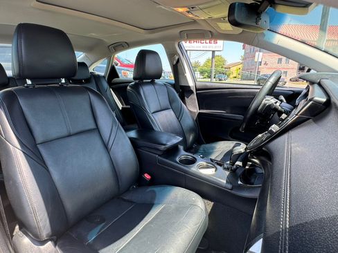 Used 2017 Toyota Avalon XLE Premium w/ All Weather Liner Package FWD image 23