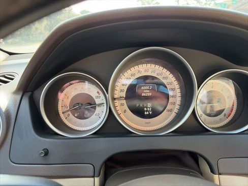 Used 2014 Mercedes-Benz C 250 Sedan image 6
